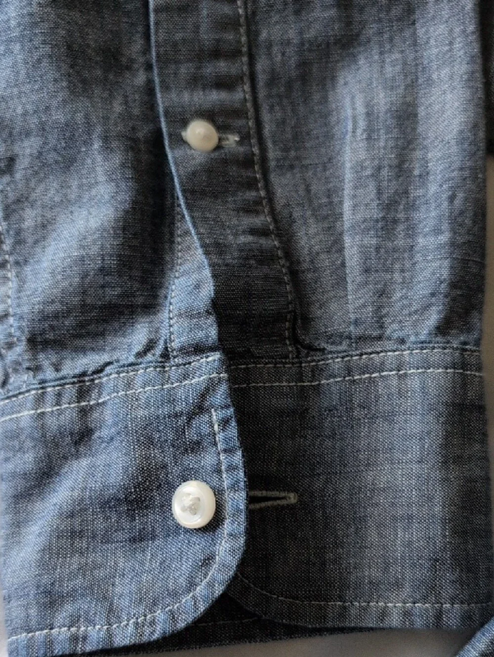 J. Crew Men's Chambray Button-Down Shirt in Denim Blue -Mens Large Tall